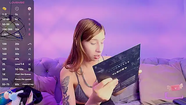 Snapshot of bellablack27 chatting on March 5, 1:17 pm bellablack27 online show from March 5, 1:17 pm