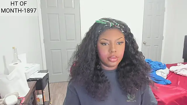 Snapshot of demi_xoxo chatting on November 19, 12:38 pm demi xoxo online show from November 19, 12:38 pm