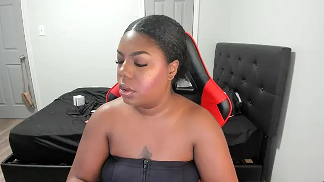 demi xoxo online show from March 15, 11:45 pm