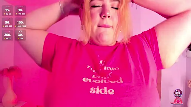 Snapshot of sophiarossee_ chatting on September 20, 11:26 am sophiarossee online show from September 20, 11:26 am