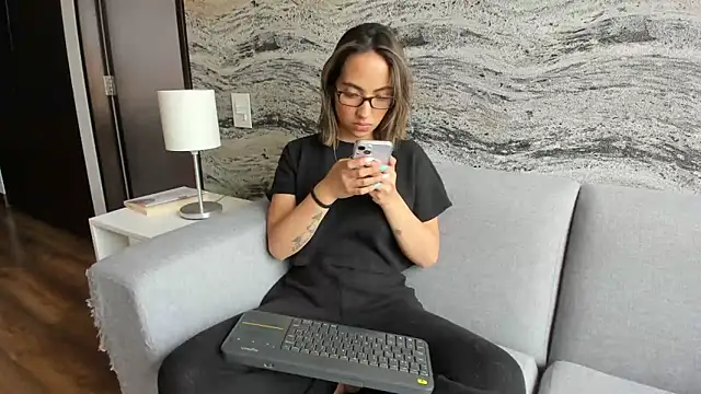 Snapshot of Sophi__a chatting on March 10, 8:45 pm Sophi a online show from March 10, 8:45 pm