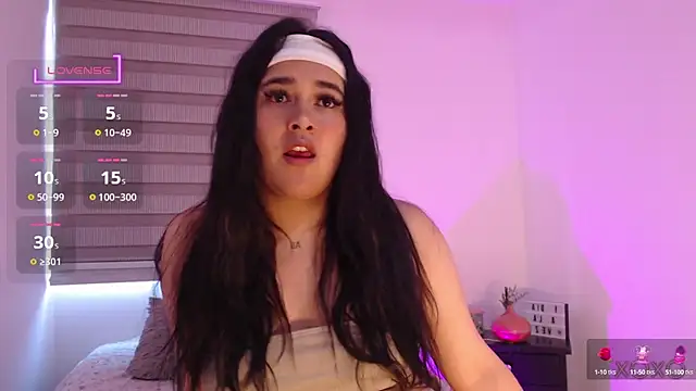 Snapshot of Megan_FE chatting on March 11, 12:39 pm Megan FE online show from March 11, 12:39 pm