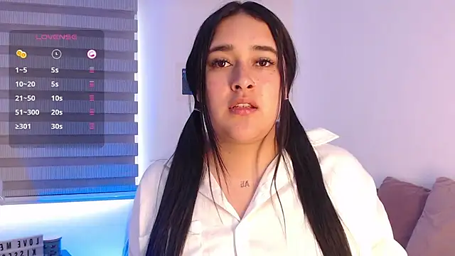 Megan FE online show from October 27, 2:29 pm