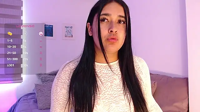 Snapshot of Megan_FE chatting on October 9, 4:07 pm Megan FE online show from October 9, 4:07 pm