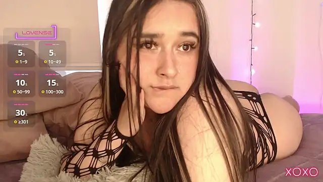 Snapshot of Megan_FE chatting on February 7, 6:56 pm Megan FE online show from February 7, 6:56 pm