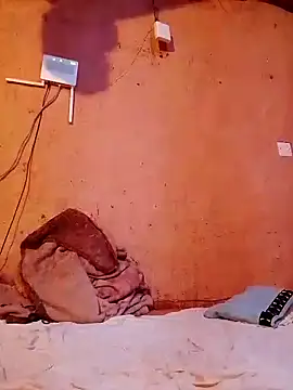 cute naimah online show from February 6, 6:15 pm