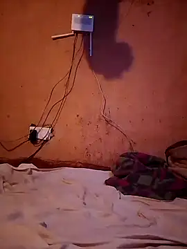 cute naimah online show from November 11, 5:30 pm