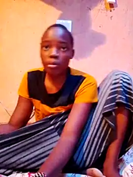 cute naimah online show from November 17, 4:38 am