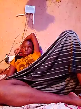 cute naimah online show from November 17, 5:17 pm