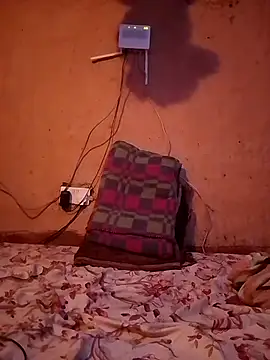 cute naimah online show from November 18, 5:22 am