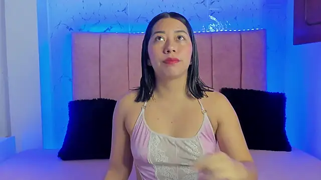 sexylaurita online show from November 4, 2:54 pm