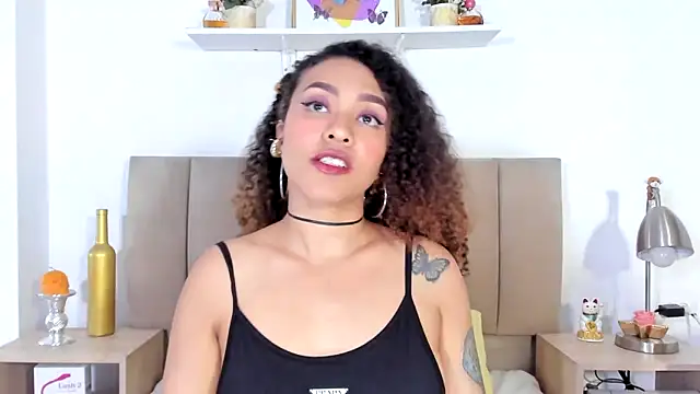 Zoe Gruber online show from March 8, 2:04 am