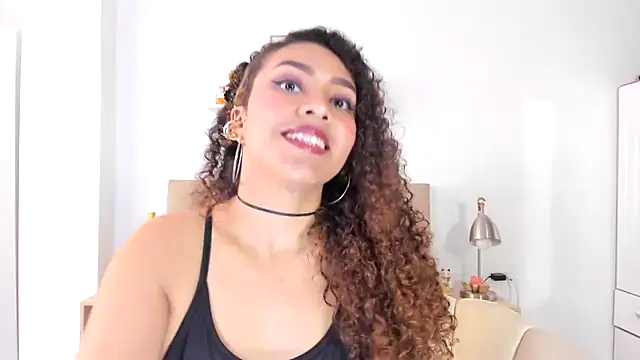 Zoe Gruber online show from March 7, 10:59 pm