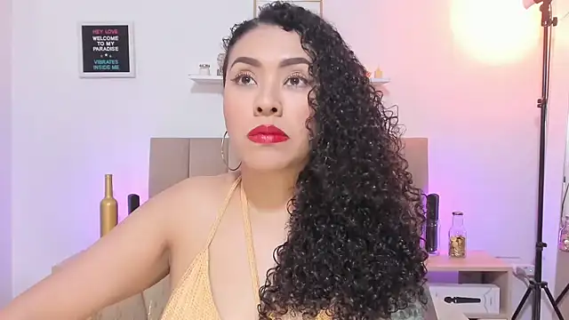 Zoe Gruber online show from November 11, 7:30 pm