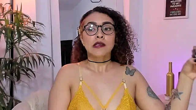 Zoe Gruber online show from November 27, 12:33 am