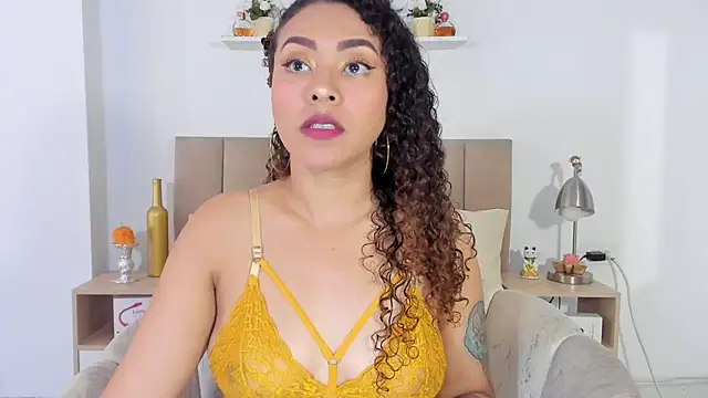 Zoe Gruber online show from March 11, 10:59 pm