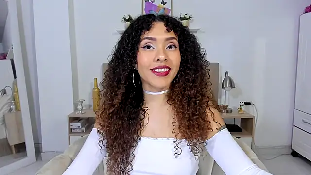 Zoe Gruber online show from June 2, 11:49 pm