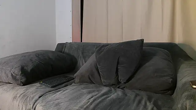 AndrewMartinez online show from May 20, 12:51 am
