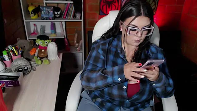 Snapshot of juliette_rd chatting on November 30, 11:11 am juliette rd online show from November 30, 11:11 am