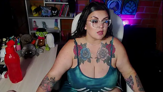 juliette rd online show from October 26, 2:56 am