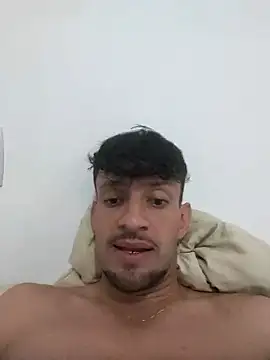 Snapshot of Robertao20cm chatting on December 7, 7:27 pm Robertao20cm online show from December 7, 7:27 pm