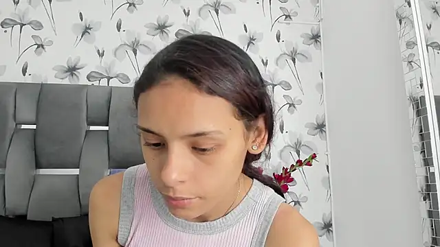 Ehotloveaxxx online show from November 26, 1:11 pm