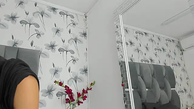 Ehotloveaxxx online show from November 4, 1:15 pm