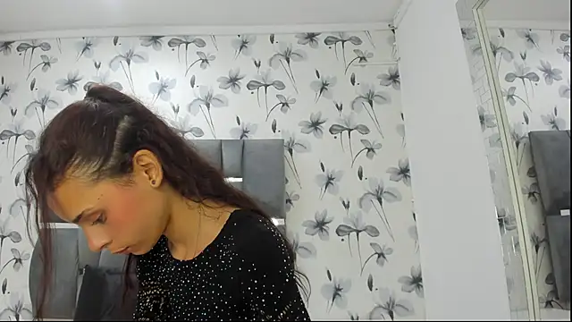 Snapshot of Ehotloveaxxx chatting on February 21, 12:49 pm Ehotloveaxxx online show from February 21, 12:49 pm