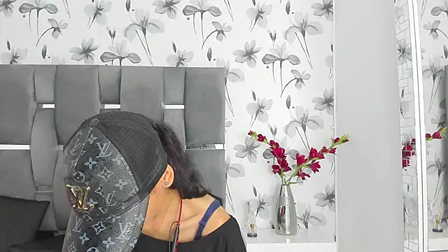 Snapshot of Ehotloveaxxx chatting on October 12, 1:12 pm Ehotloveaxxx online show from October 12, 1:12 pm