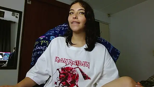 liisaxxx online show from January 17, 5:55 am