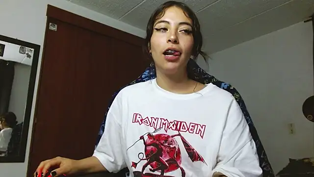 liisaxxx online show from February 8, 4:54 am