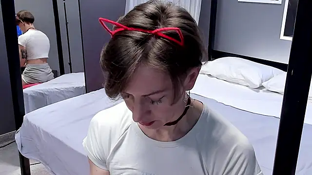 Dorothy Meyer online show from March 2, 3:29 am