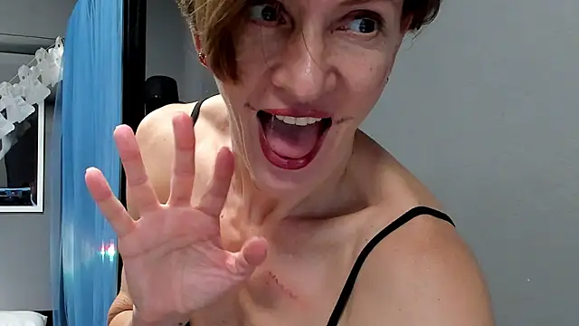 Dorothy Meyer online show from October 27, 2:23 am