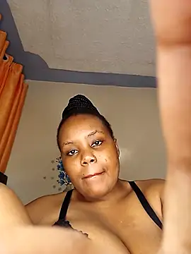 Snapshot of SexyTamarah chatting on October 18, 9:33 am SexyTamarah online show from October 18, 9:33 am