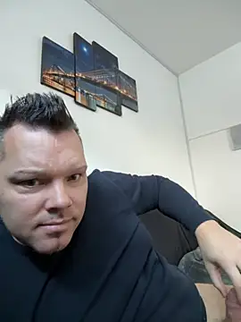 Bastilein1985 online show from October 27, 7:09 am