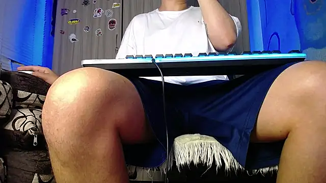 zacwatson  online show from February 3, 10:58 am