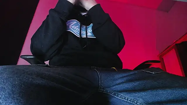 zacwatson  online show from November 23, 3:16 am