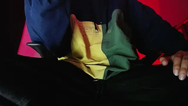 zacwatson  online show from November 10, 2:16 am