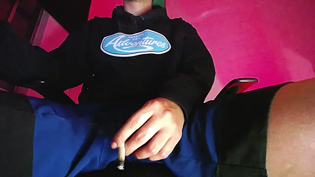 zacwatson  online show from January 13, 2:26 am