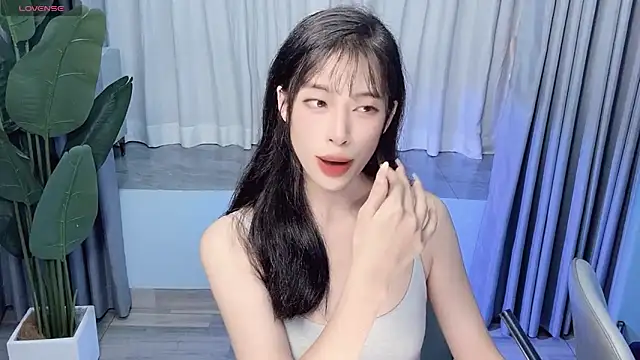 Snapshot of Aurora_99 chatting on September 30, 12:55 pm Aurora 99 online show from September 30, 12:55 pm
