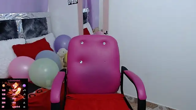 CristialJones  online show from March 18, 5:33 pm