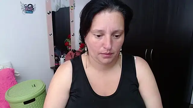 CristialJones  online show from October 8, 1:56 pm