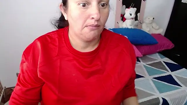 Snapshot of CristialJones_ chatting on November 15, 4:11 pm CristialJones online show from November 15, 4:11 pm