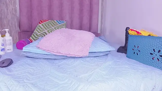 violett lo online show from September 19, 11:58 am