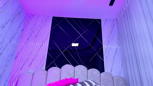 violett lo online show from July 17, 3:37 am