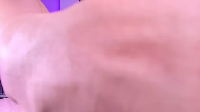 violett lo online show from January 10, 12:00 pm