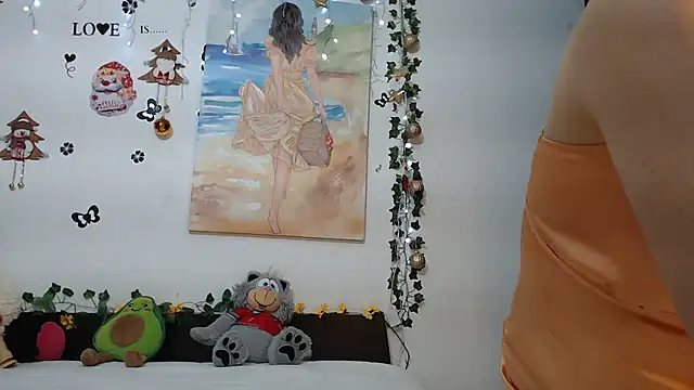 malusexy33 online show from December 16, 5:06 am