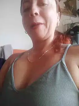 malusexy33 online show from November 10, 5:51 pm