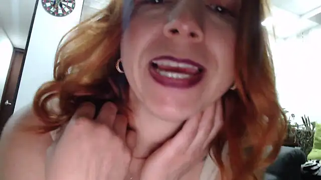 malusexy33 online show from February 28, 1:05 am