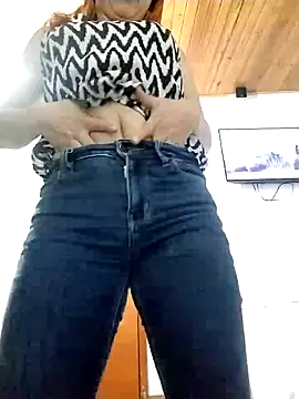 malusexy33 online show from January 26, 12:16 am